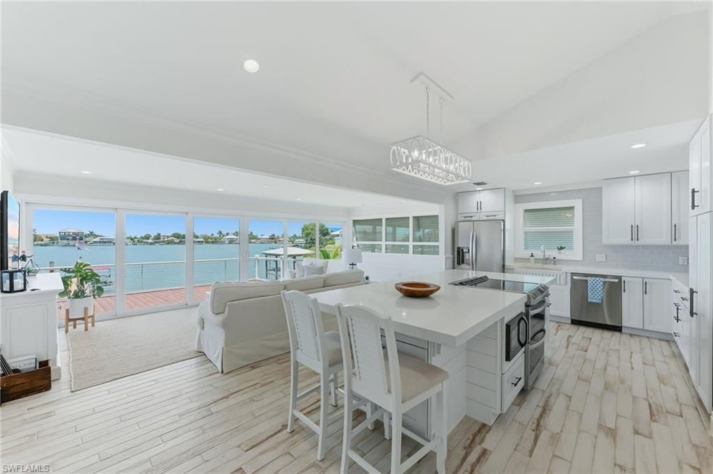 23 W Pelican St , Naples, FL 34113 Photo