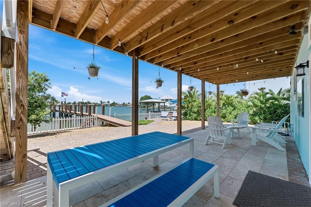 23 W Pelican St , Naples, FL 34113 Photo