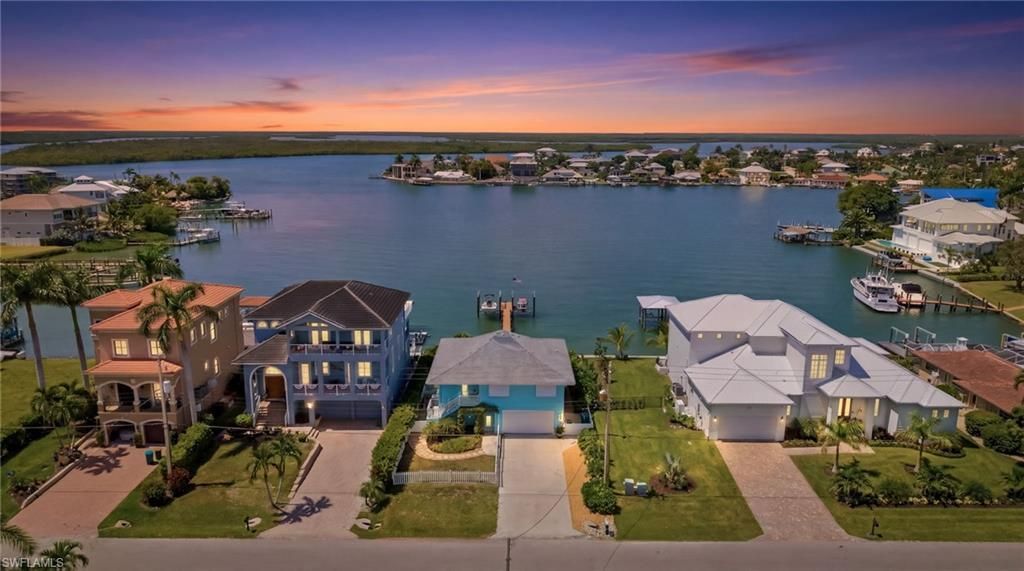 23 W Pelican St , Naples, FL 34113 Photo