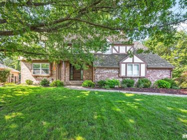 131 E MORNINGSIDE Drive, Peoria, IL 61614
