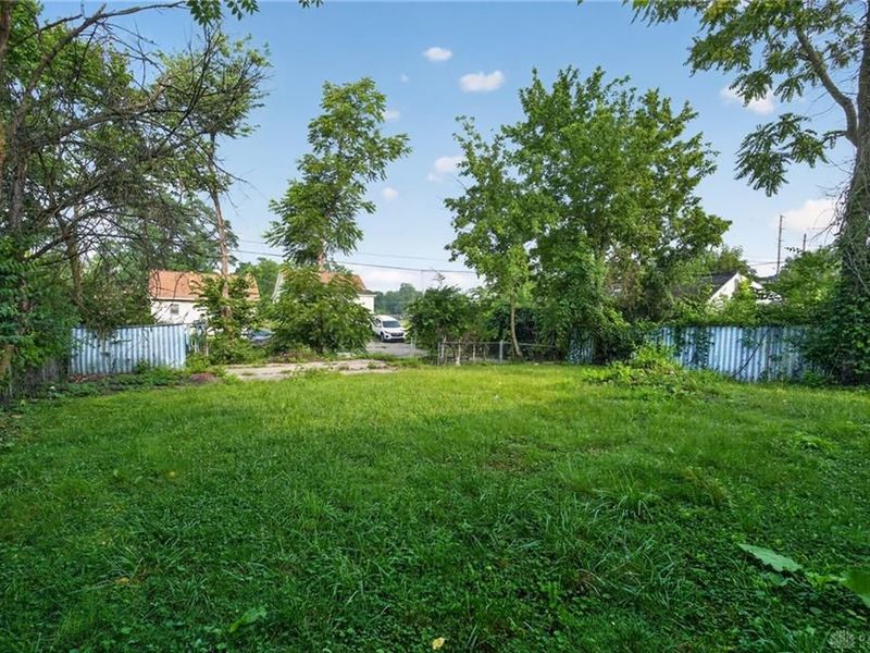 2241 Kensington Drive, Dayton, OH 45406 Photo 3