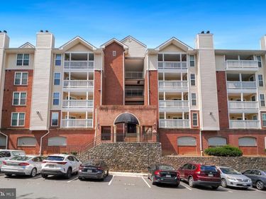 1524 LINCOLN WAY, Unit 100, MCLEAN, VA 22102