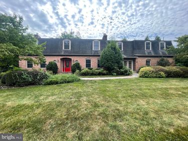 1211 VINITA LANE , MCLEAN, VA 22102