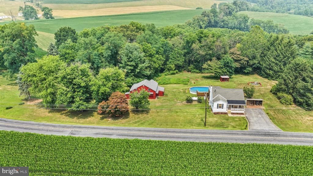 2383 BROWNSVILLE ROAD, ROBESONIA, PA 19551