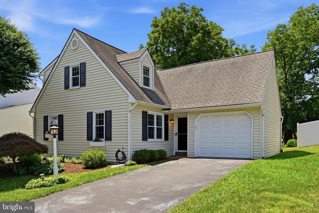 205 ARMSTEAD COURT , DOWNINGTOWN, PA 19335