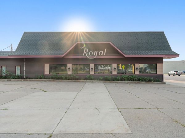 120 W Broadway, Little Falls, MN 56345