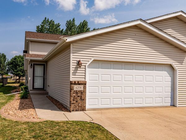4291 39th Avenue S, Fargo, ND 58104