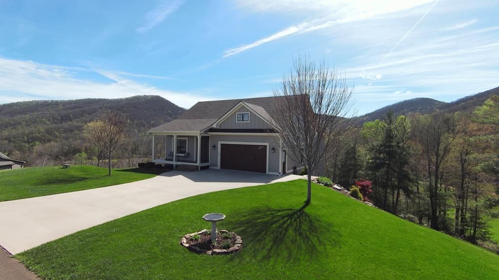 463 Ivy Log Heights Road, Young Harris, GA 30582 Main Photo