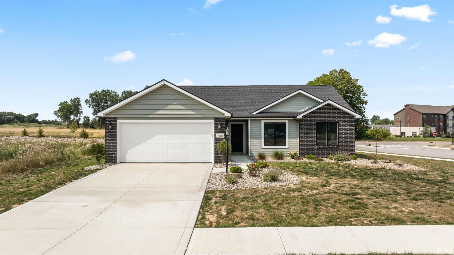 1700 Badger Lane, Auburn, IN 46706 Main Photo