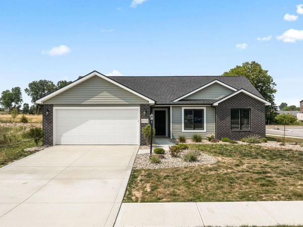 1700 Badger Lane, Auburn, IN 46706