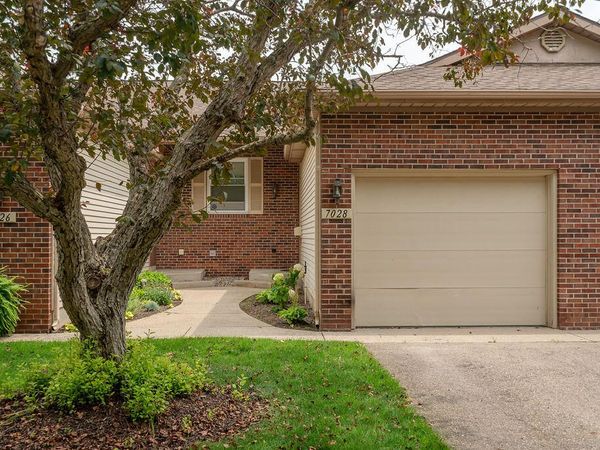 7028 Springtree Lane SW, Grand Rapids, MI 49548