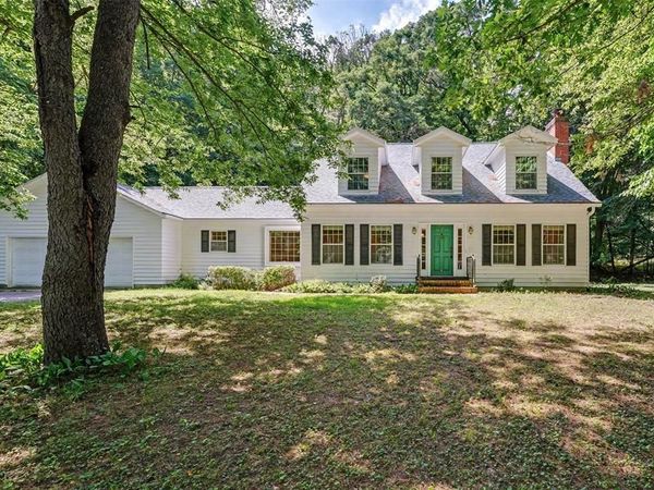 137 Canterbury Road, Eau Claire, WI 54701