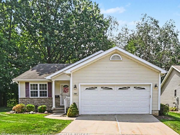 2501 Arbor Forest Drive, Lansing, MI 48910