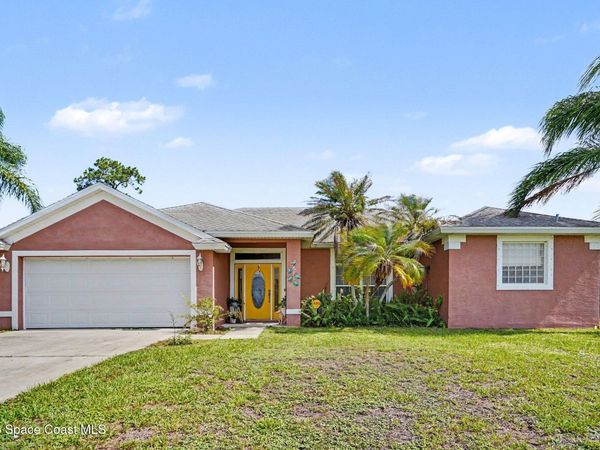 671 Americana Boulevard NW, Palm Bay, FL 32907