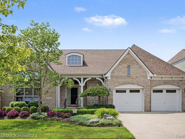 4061 Chatfield Lane , Troy, MI 48098