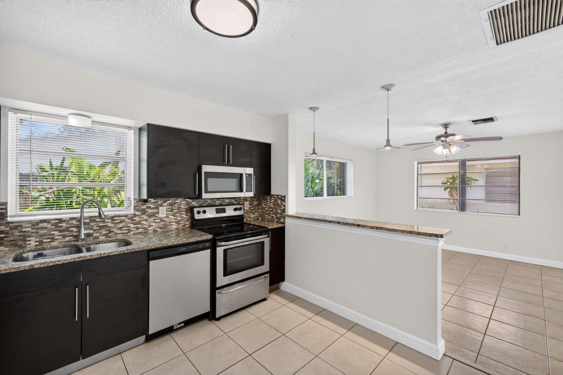 2500 SW 18th Terrace, Unit 5, Fort Lauderdale, FL 33315 Photo