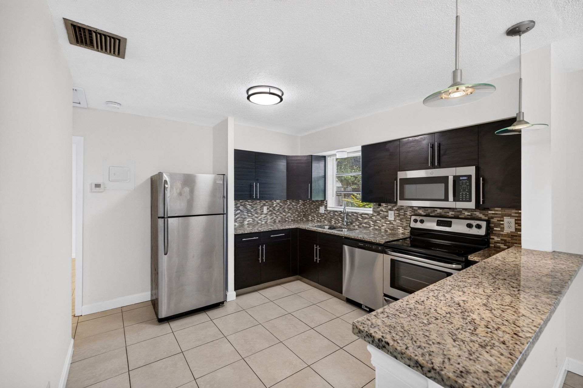 2500 SW 18th Terrace, Unit 5, Fort Lauderdale, FL 33315 Photo