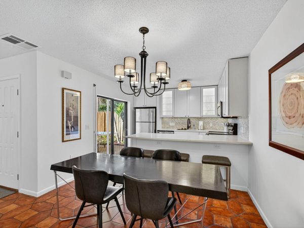 1700 Embassy Drive, Unit 103, West Palm Beach, FL 33401
