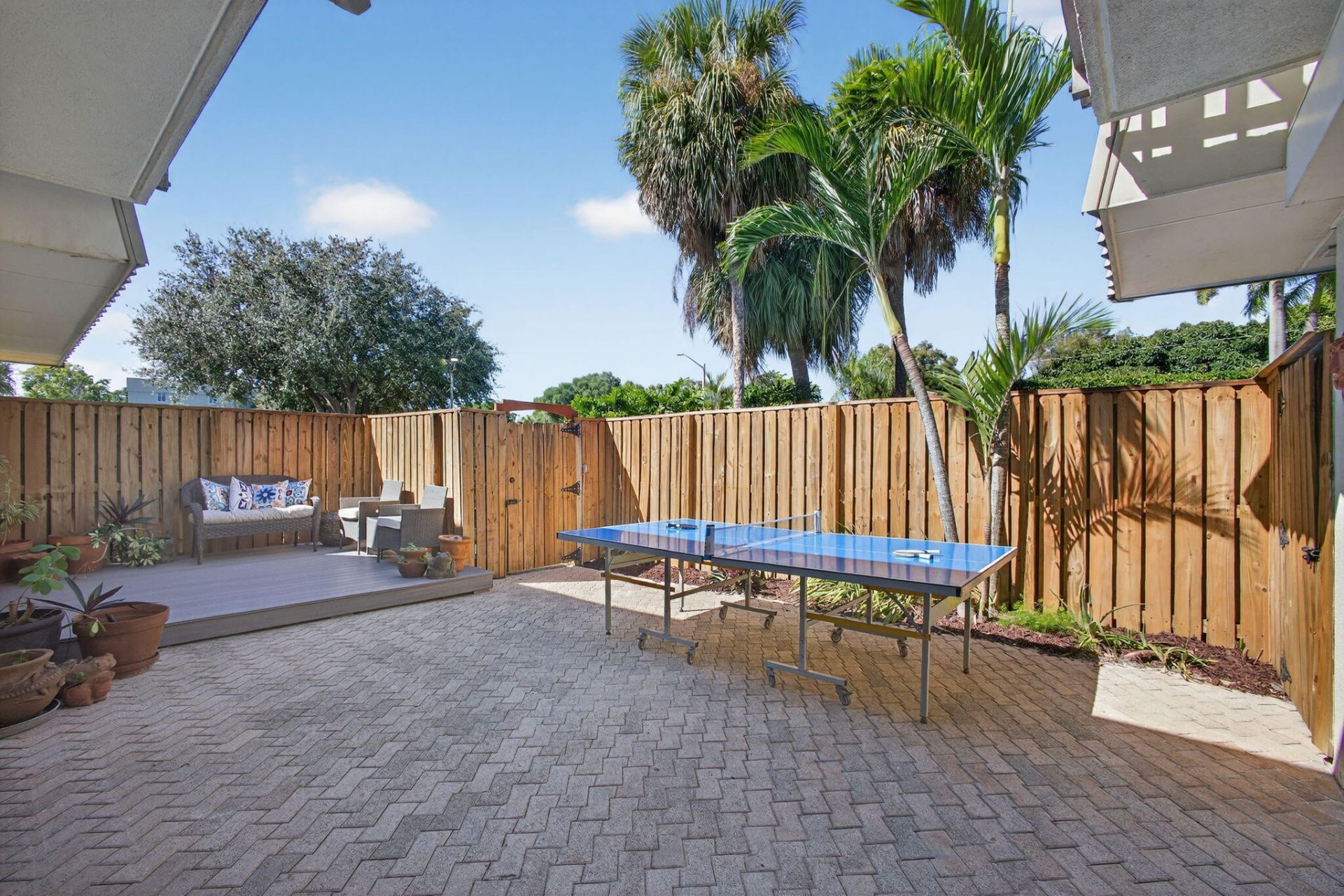 1700 Embassy Drive, Unit 103, West Palm Beach, FL 33401 Photo