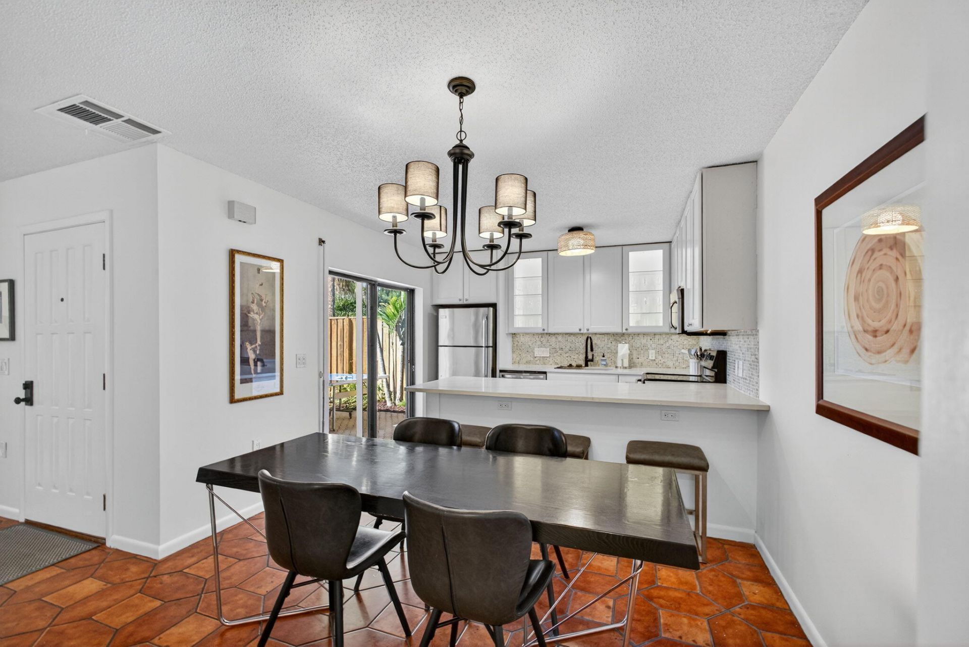 1700 Embassy Drive, Unit 103, West Palm Beach, FL 33401 Photo