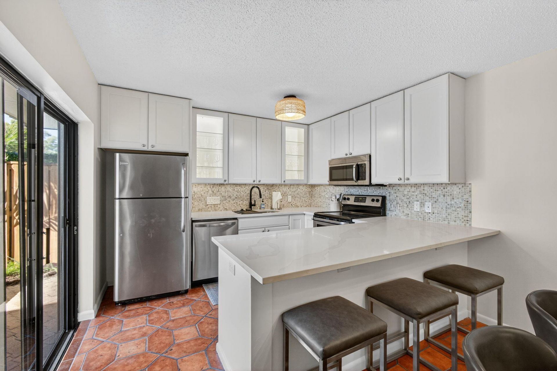 1700 Embassy Drive, Unit 103, West Palm Beach, FL 33401 Photo