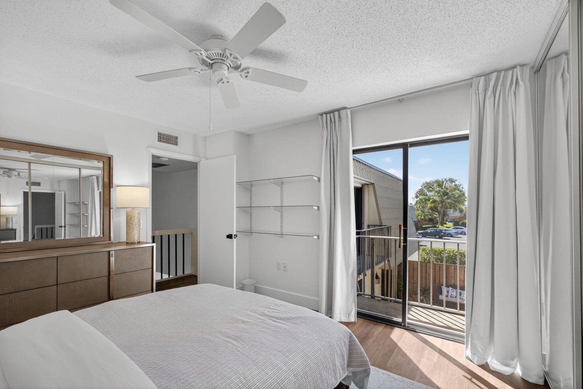 1700 Embassy Drive, Unit 103, West Palm Beach, FL 33401 Photo