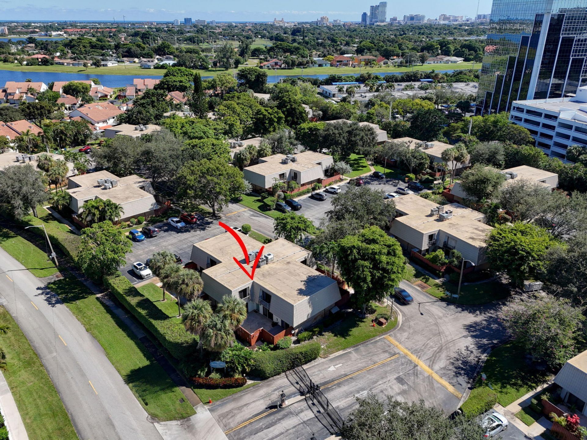 1700 Embassy Drive, Unit 103, West Palm Beach, FL 33401 Photo
