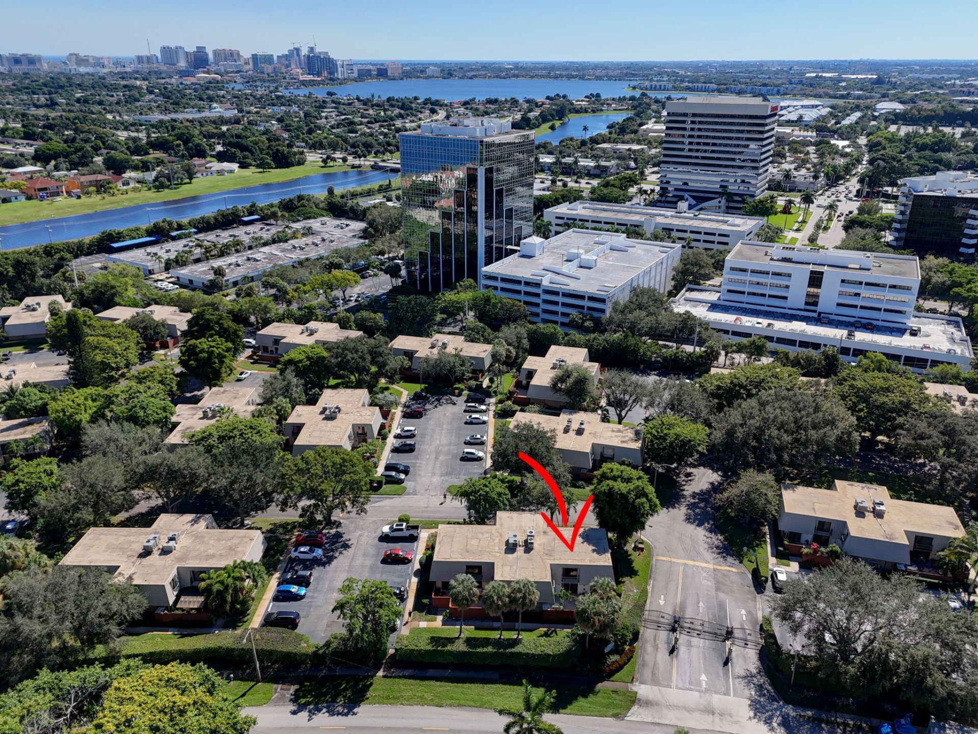 1700 Embassy Drive, Unit 103, West Palm Beach, FL 33401 Photo