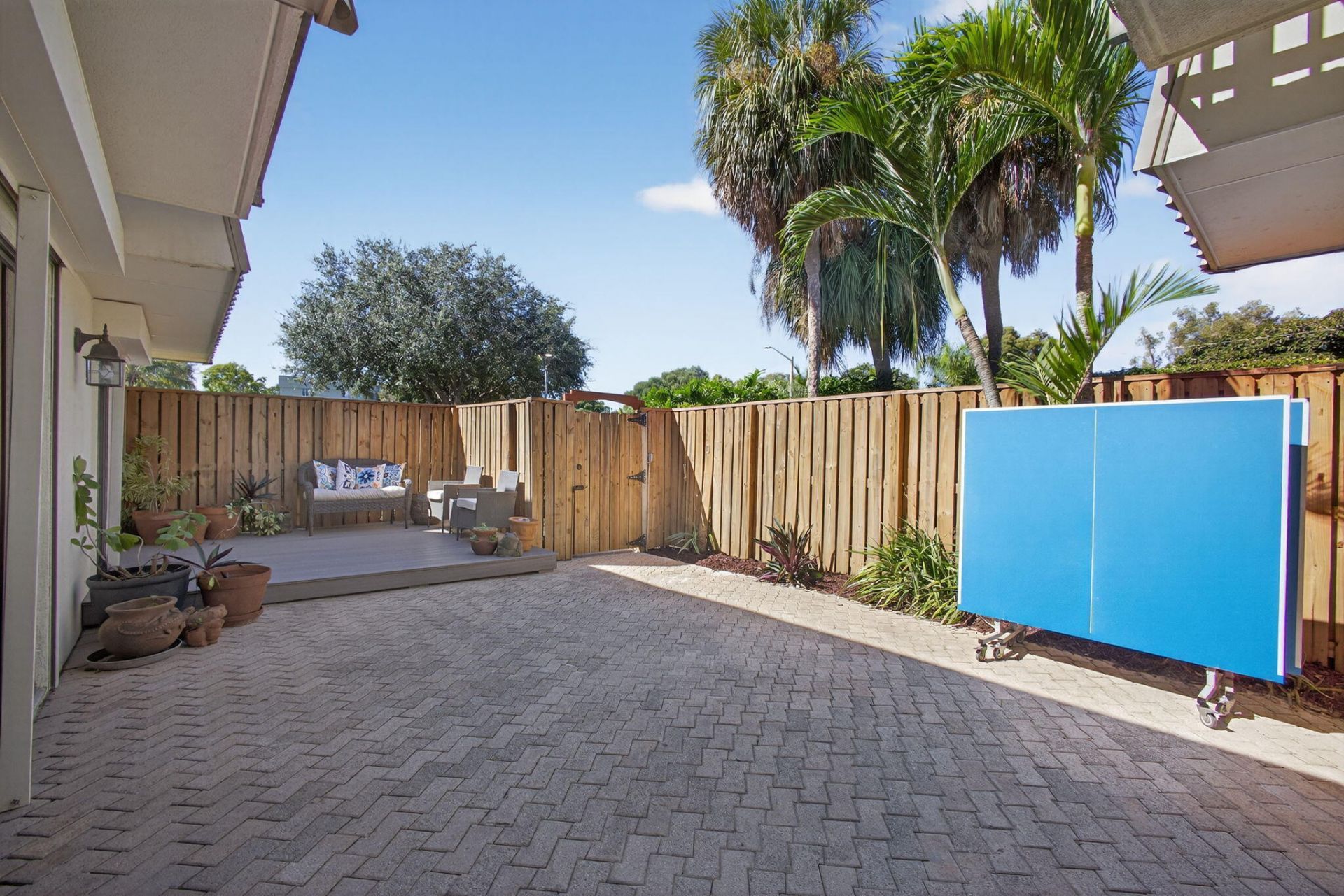 1700 Embassy Drive, Unit 103, West Palm Beach, FL 33401 Photo