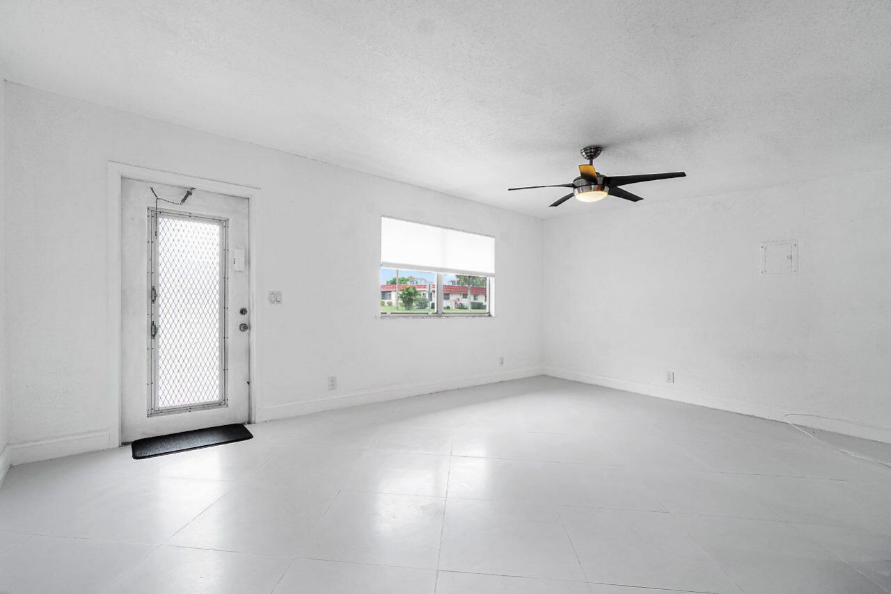 143 Seville E, Delray Beach, FL 33446 Photo