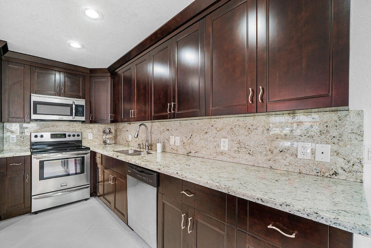 143 Seville E, Delray Beach, FL 33446 Photo