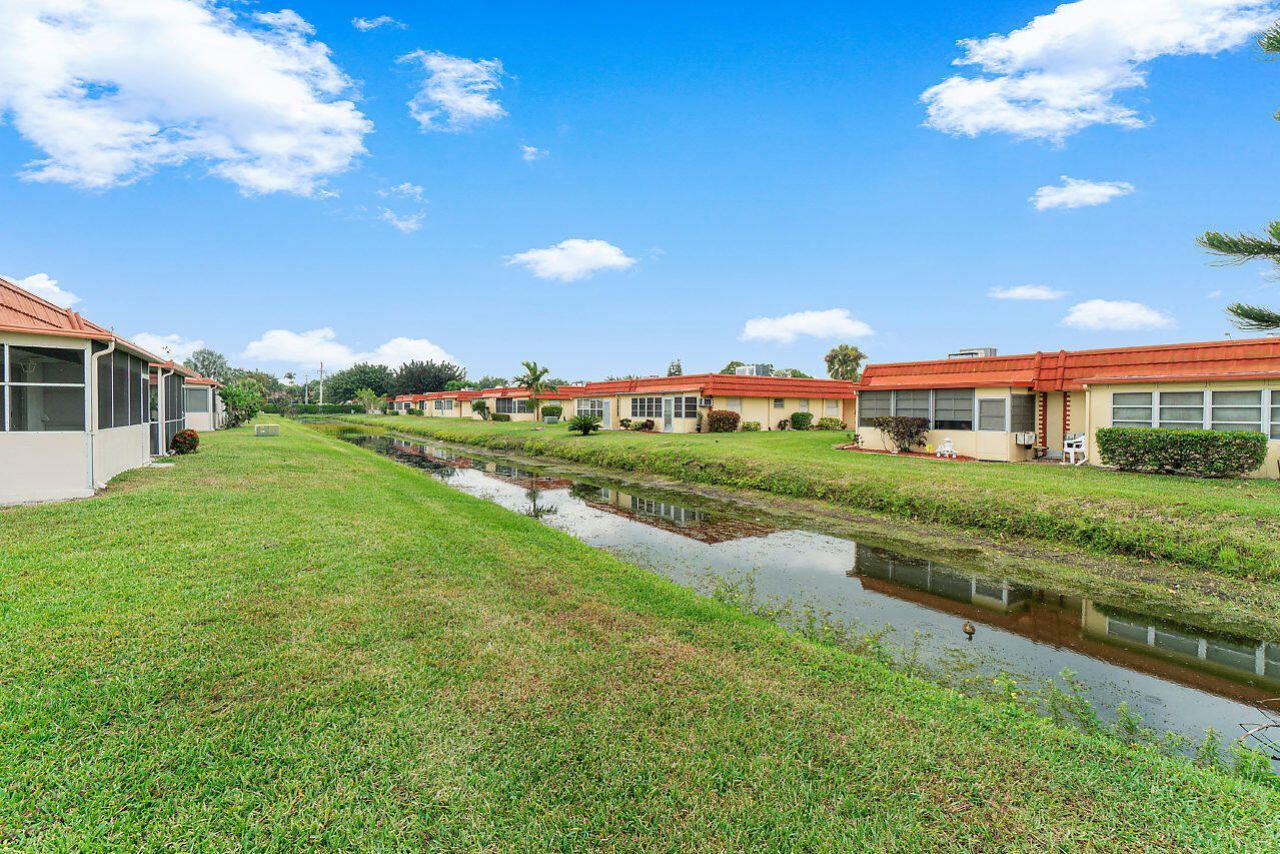 143 Seville E, Delray Beach, FL 33446 Photo