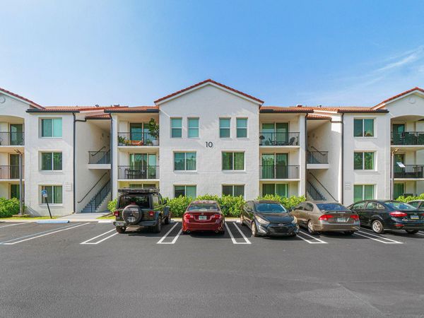 1013 VILLA Circle, Boynton Beach, FL 33435