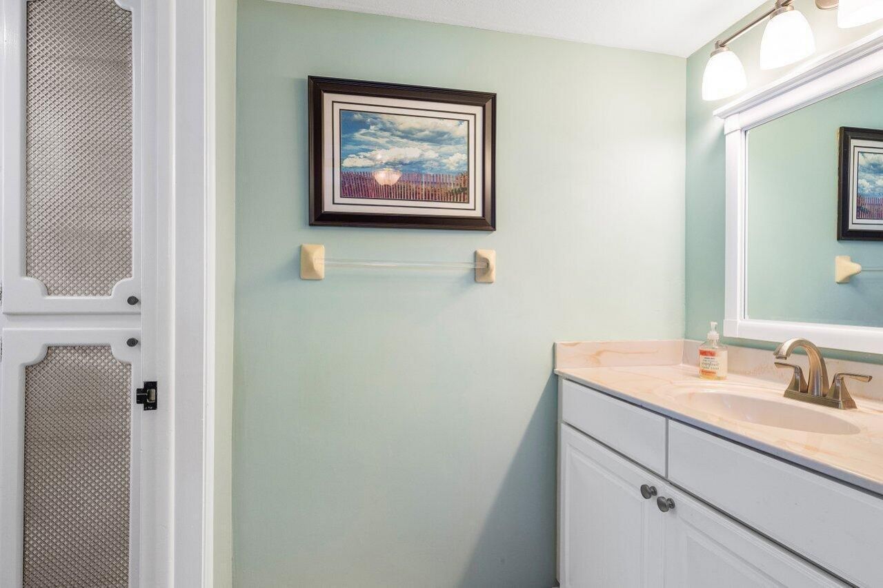 1015 Ingraham Avenue, Unit 2, Delray Beach, FL 33483 Photo