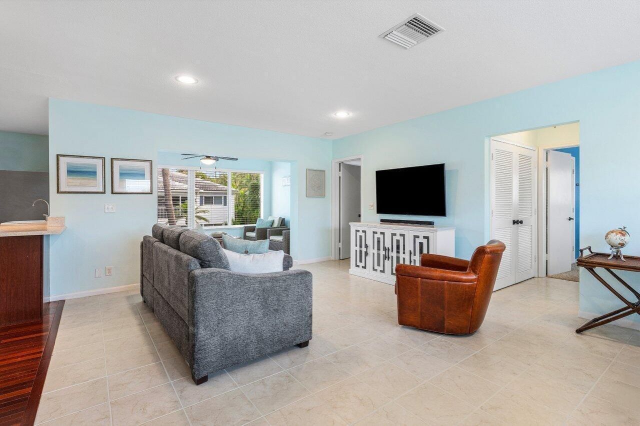 1015 Ingraham Avenue, Unit 2, Delray Beach, FL 33483 Photo