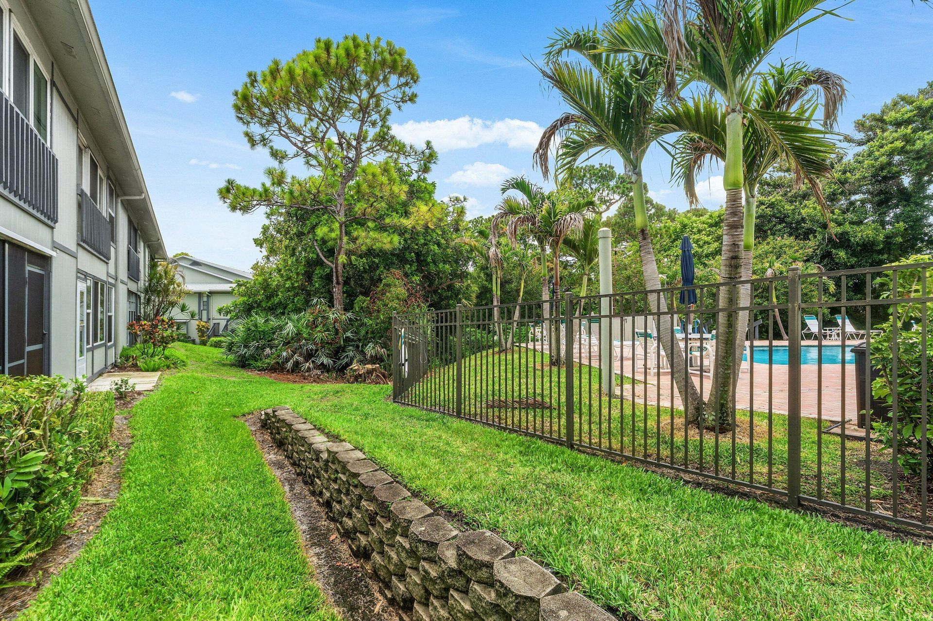 8388 SE Croft Circle, Unit P-6, Hobe Sound, FL 33455 Photo