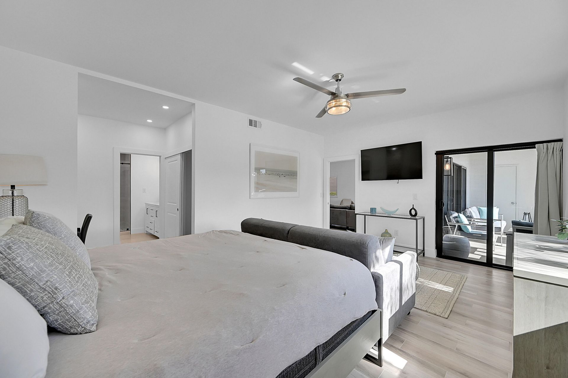 210 Captains Walk, Unit 701, Delray Beach, FL 33483 Photo