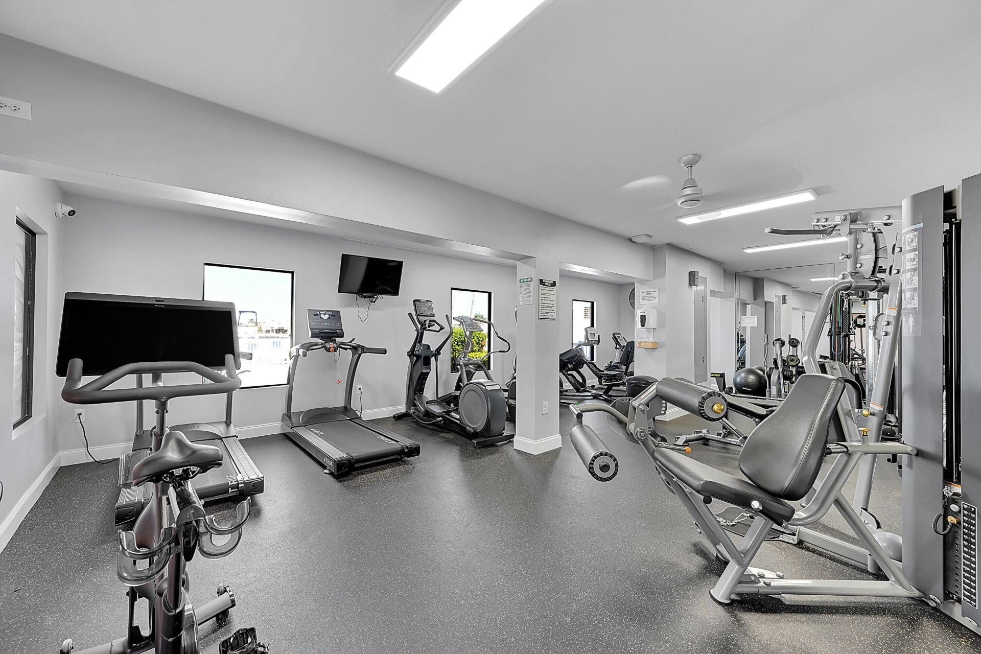 210 Captains Walk, Unit 701, Delray Beach, FL 33483 Photo