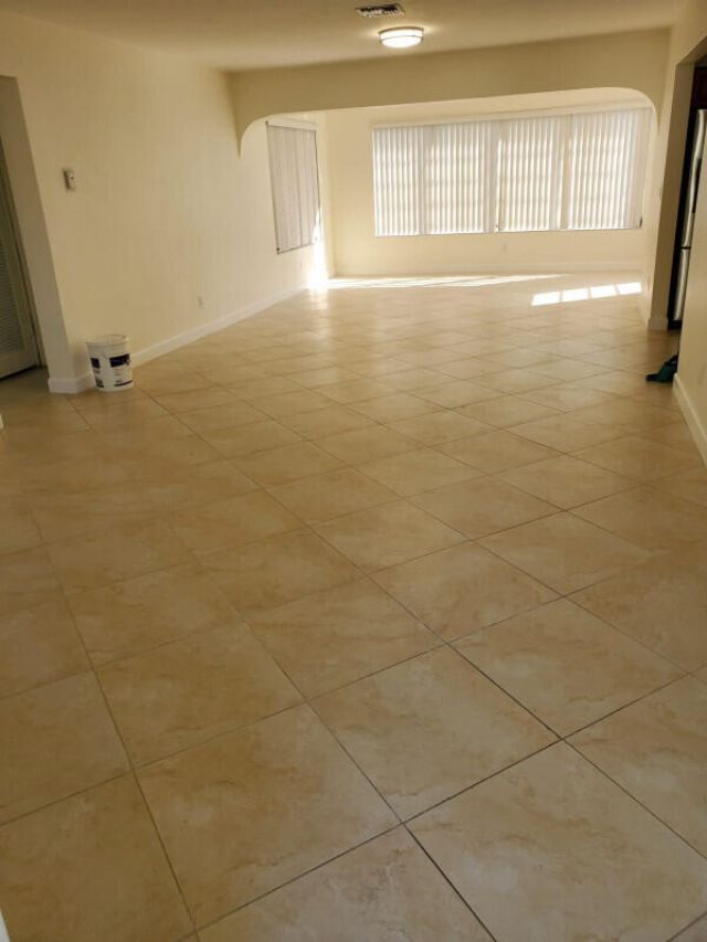 2460 NE 215th Street, Miami, FL 33180 Photo