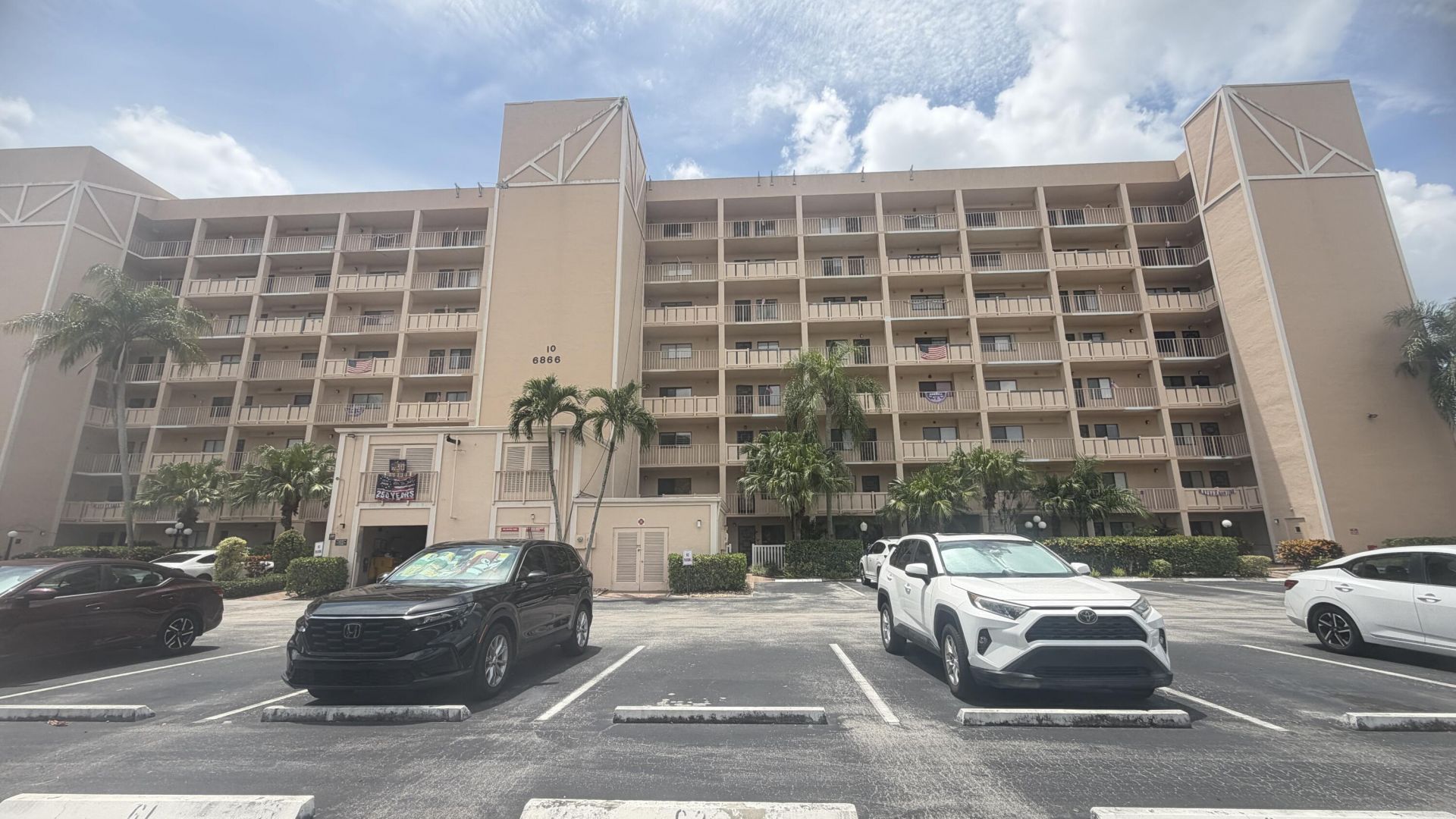 6866 Huntington Lane, Unit 504, Delray Beach, FL 33446 Photo
