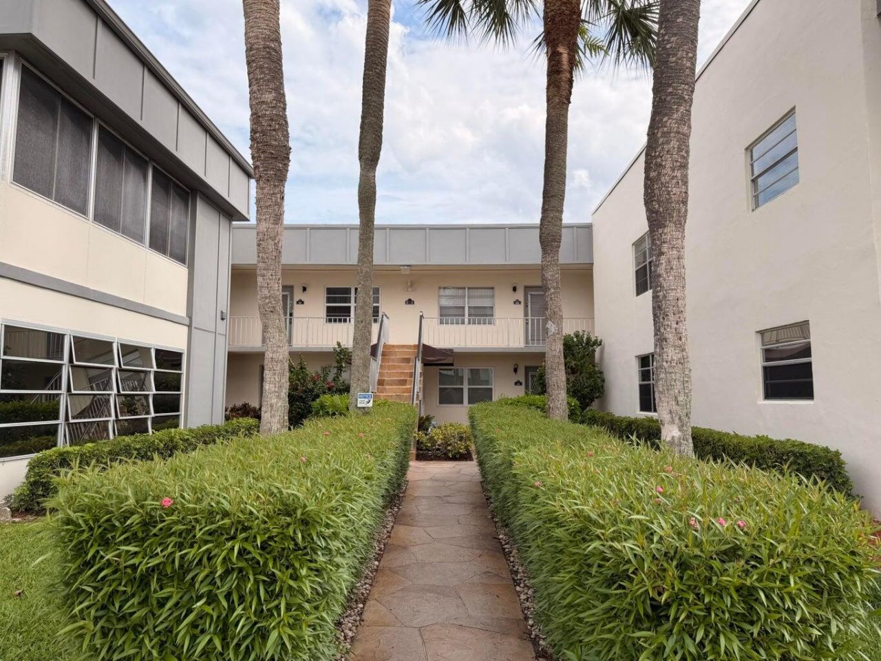 569 Normandy L, Delray Beach, FL 33484 Photo