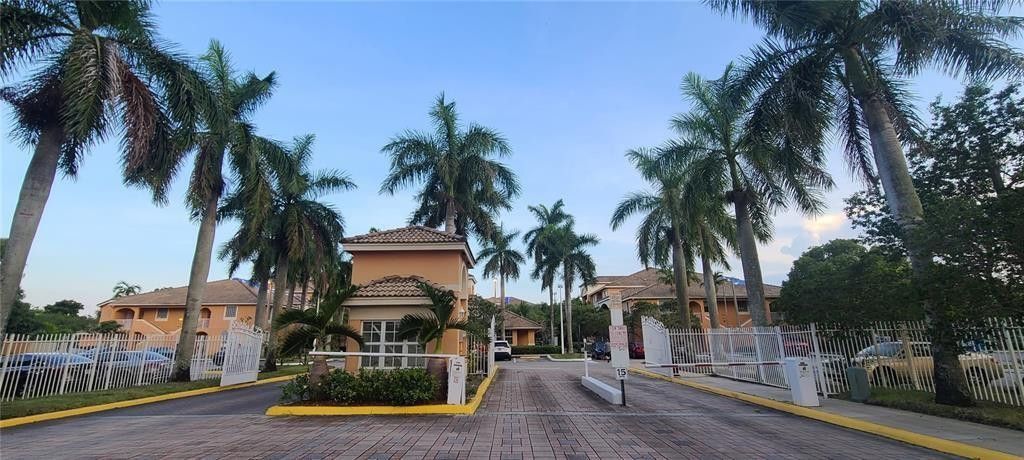 6900 SW 39th Street, Unit 311K, Davie, FL 33314 Photo