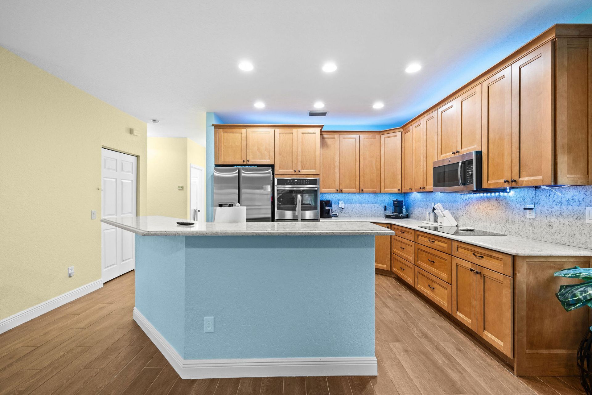 1894 SW Grey Falcon Cir Circle Sw, Vero Beach, FL 32962 Photo