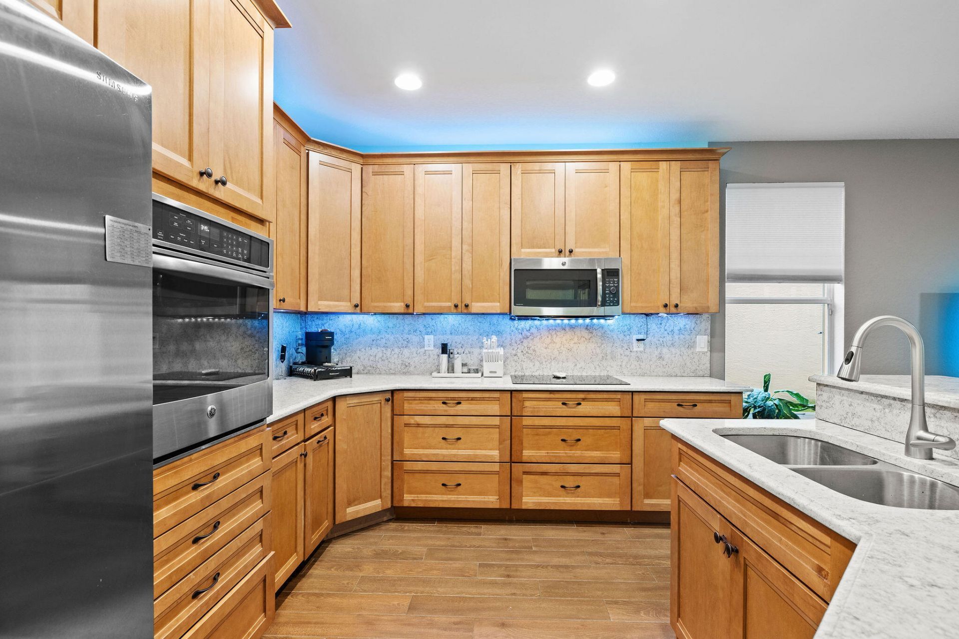 1894 SW Grey Falcon Cir Circle Sw, Vero Beach, FL 32962 Photo