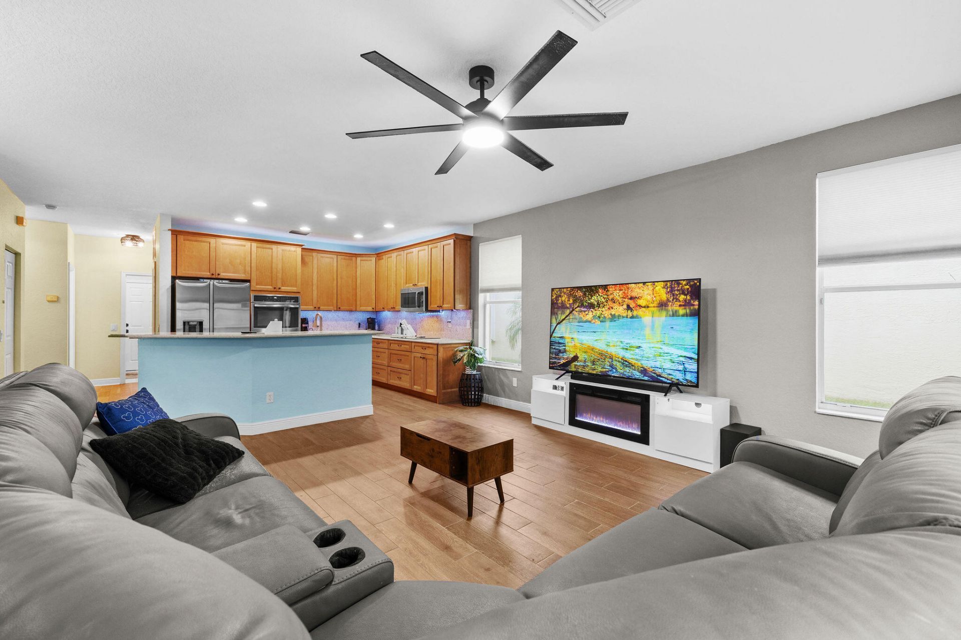 1894 SW Grey Falcon Cir Circle Sw, Vero Beach, FL 32962 Photo