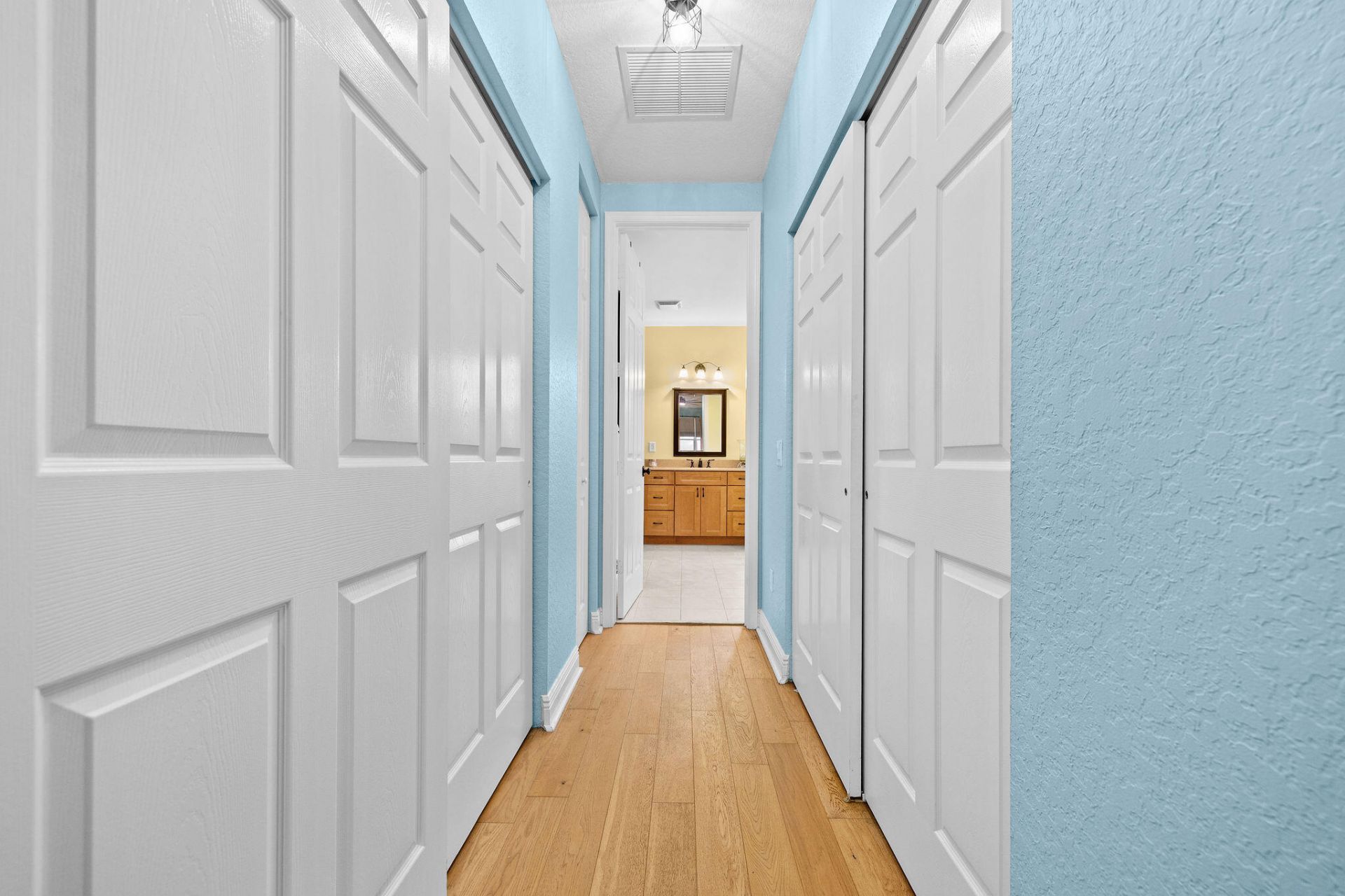1894 SW Grey Falcon Cir Circle Sw, Vero Beach, FL 32962 Photo