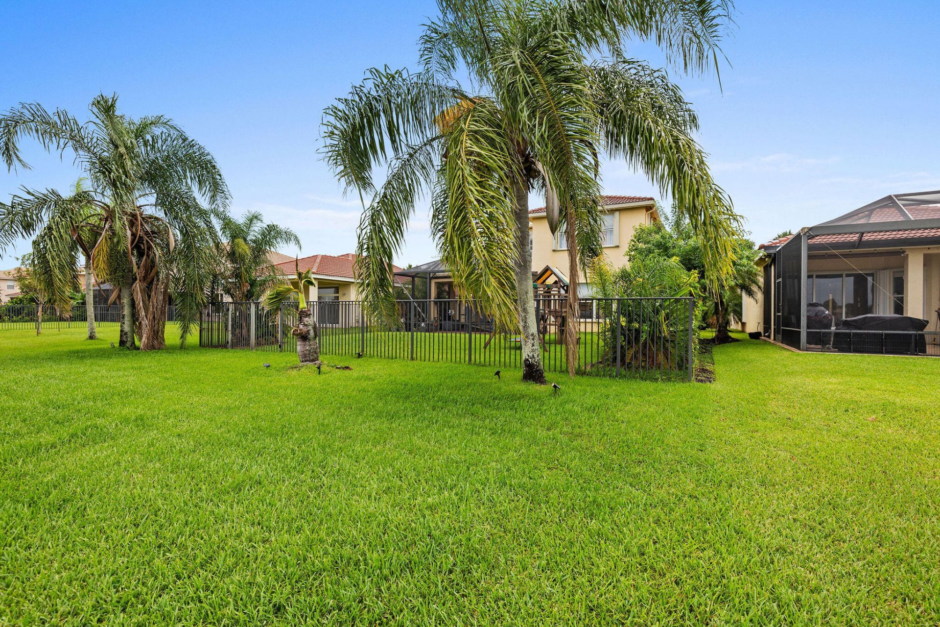 1894 SW Grey Falcon Cir Circle Sw, Vero Beach, FL 32962 Photo