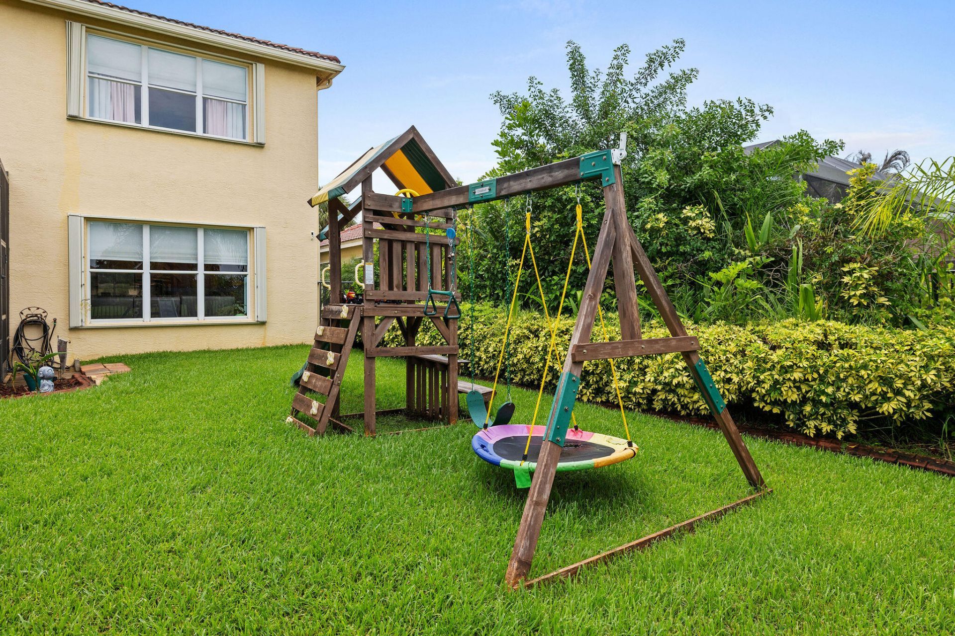 1894 SW Grey Falcon Cir Circle Sw, Vero Beach, FL 32962 Photo