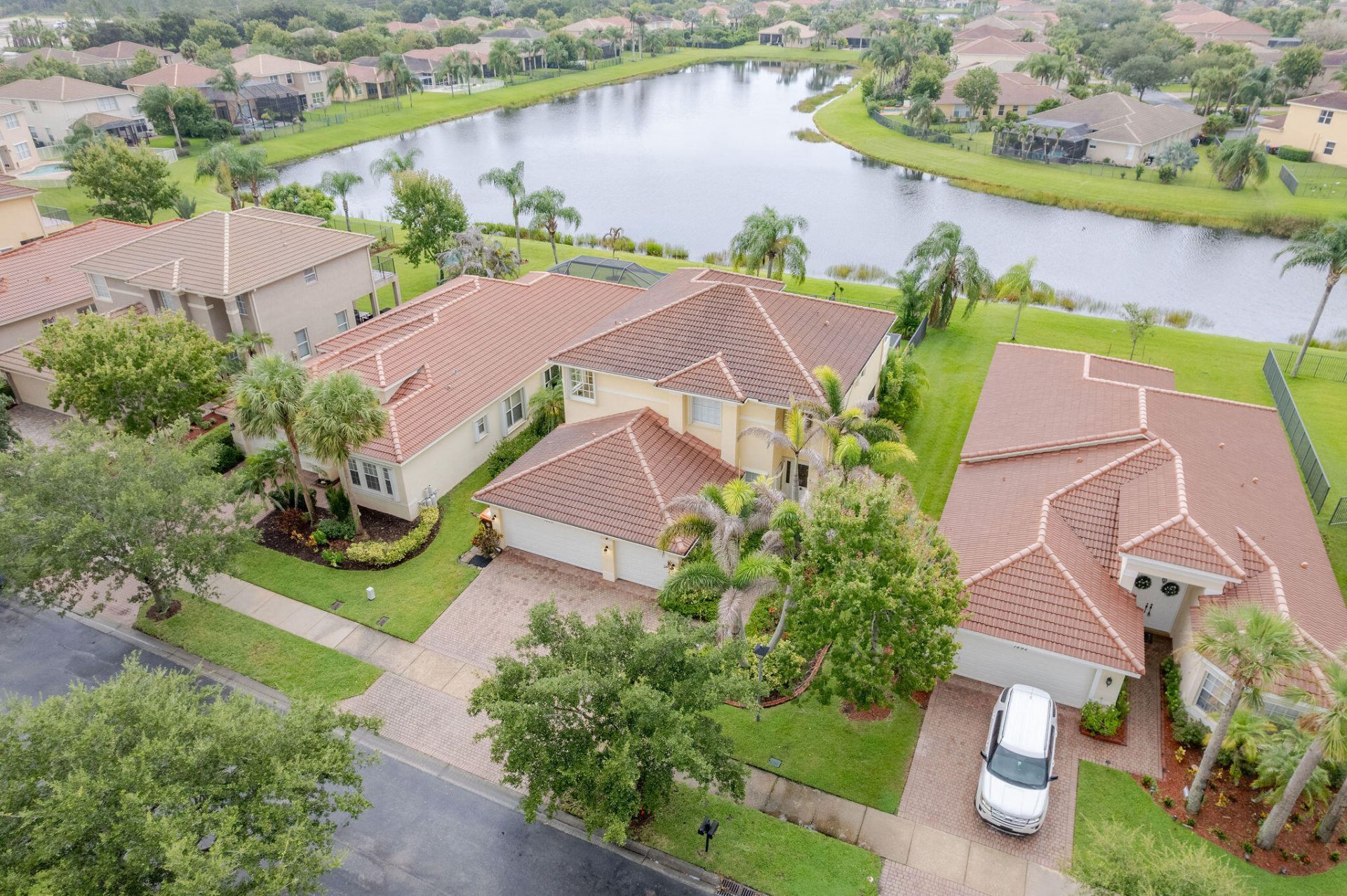 1894 SW Grey Falcon Cir Circle Sw, Vero Beach, FL 32962 Photo
