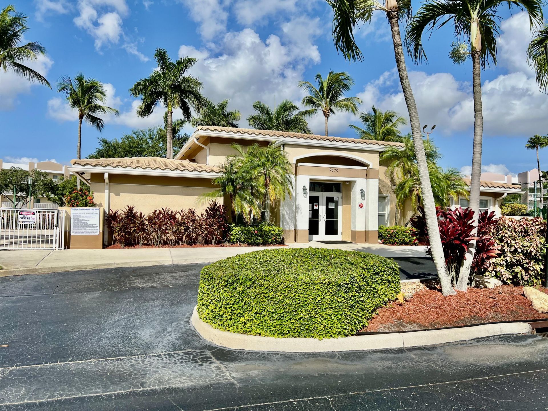 9563 Weldon Circle, Unit 304, Tamarac, FL 33321 Photo